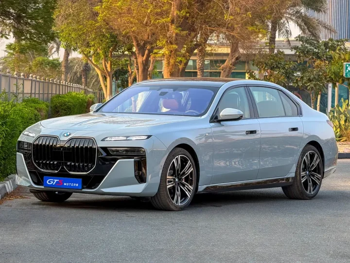 2026 BMW 7-Series 740i M Sport — photo 2 of 16