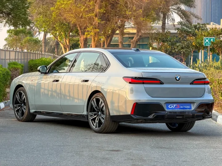 2026 BMW 7-Series 740i M Sport — photo 3 of 16