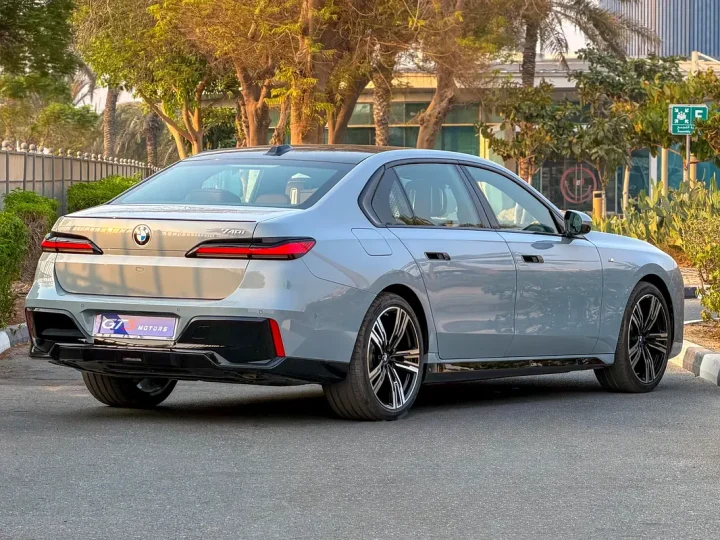 2026 BMW 7-Series 740i M Sport — photo 4 of 16