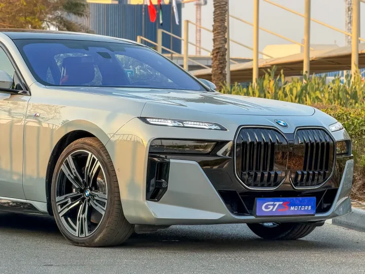 2026 BMW 7-Series 740i M Sport — photo 7 of 16
