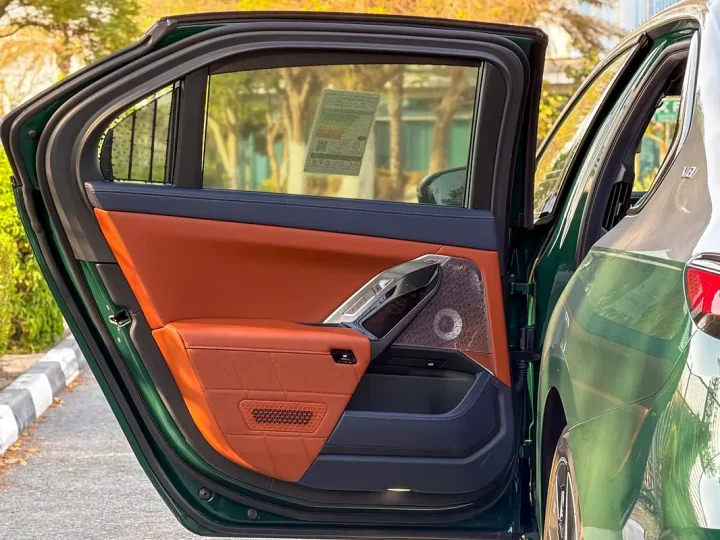 2026 BMW 7-Series 760i — photo 15 of 20
