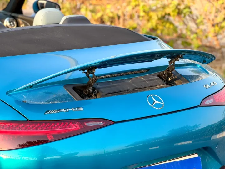 2023 Mercedes-Benz SL-Class SL 43 AMG — photo 10 of 18