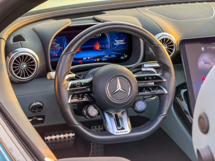 2023 Mercedes-Benz SL-Class SL 43 AMG — photo 14 of 18