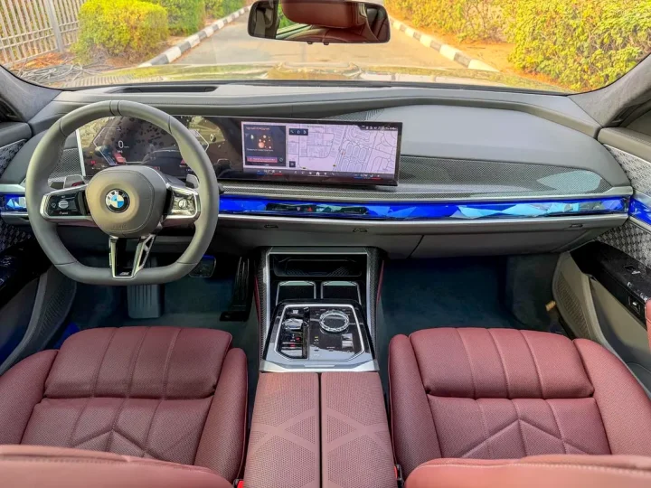 2026 BMW 7-Series 760i — photo 9 of 13