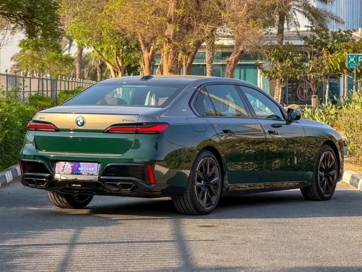 2026 BMW 7-Series 760i — photo 4 of 20